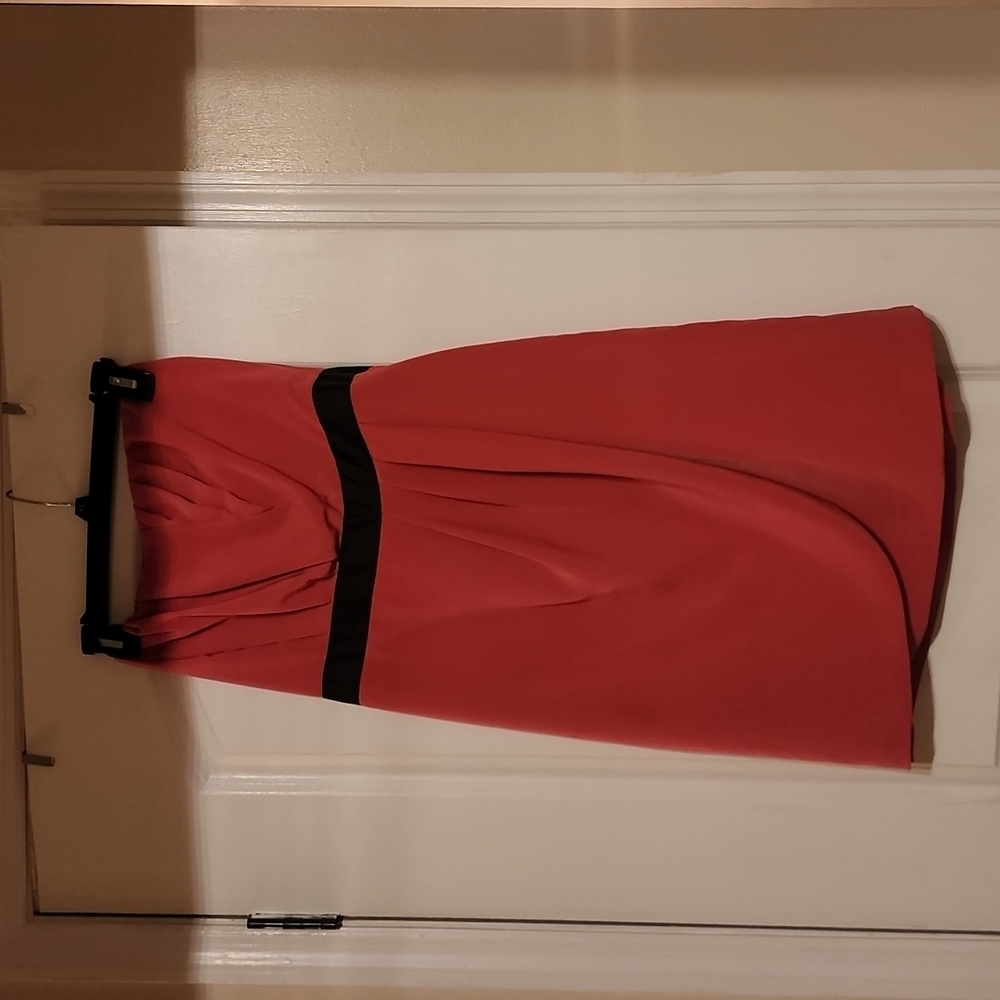 Stapless Dress